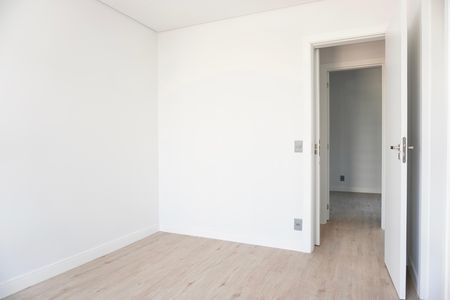 Apartamento à venda com 93m², 3 quartos e 2 vagas Apartamento à venda com 93m², 3 quartos e 2 vagasQuarto 1 (semi suíte)