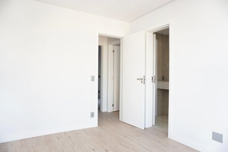 Apartamento à venda com 93m², 3 quartos e 2 vagas Apartamento à venda com 93m², 3 quartos e 2 vagasQuarto 1 (semi suíte)