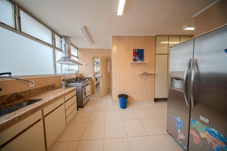 Cozinha de apartamento à venda com 4 quartos, 400m² em Bela Vista, São Paulo