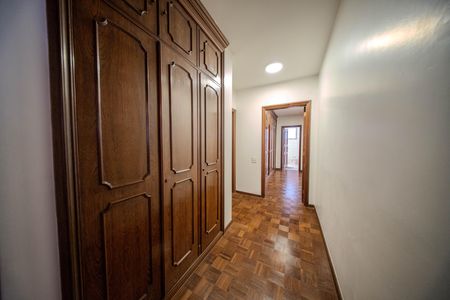 Corredor dos Quartos de apartamento à venda com 4 quartos, 400m² em Bela Vista, São Paulo