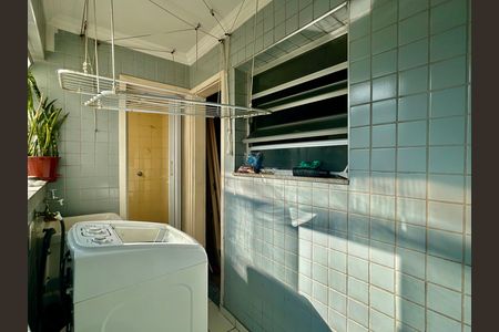 Apartamento à venda com 76m², 3 quartos e 1 vaga Apartamento à venda com 76m², 3 quartos e 1 vagaLavanderia