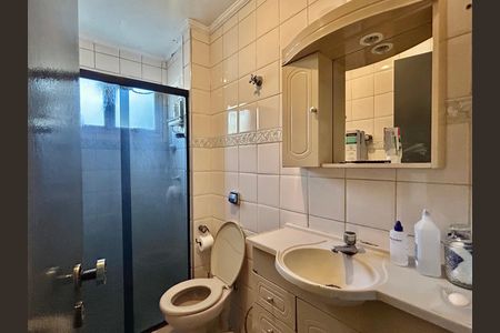 Apartamento à venda com 76m², 3 quartos e 1 vaga Apartamento à venda com 76m², 3 quartos e 1 vagaBanheiro