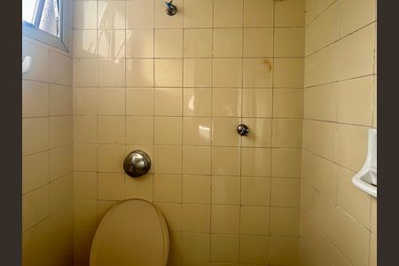 Apartamento à venda com 76m², 3 quartos e 1 vaga Apartamento à venda com 76m², 3 quartos e 1 vagaBanheiro de serviço