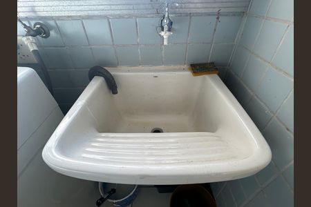 Lavanderia de apartamento à venda com 3 quartos, 76m² em Vila Claudia, São Paulo