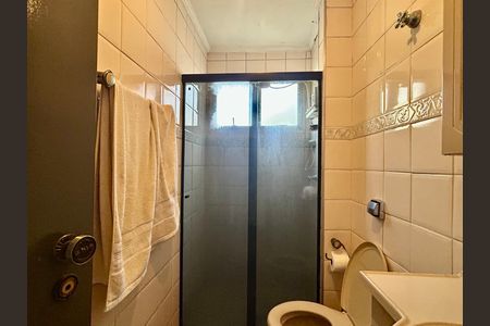 Apartamento à venda com 76m², 3 quartos e 1 vaga Apartamento à venda com 76m², 3 quartos e 1 vagaBanheiro