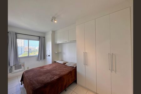 Suíte de apartamento para alugar com 2 quartos, 75m² em Recreio dos Bandeirantes, Rio de Janeiro