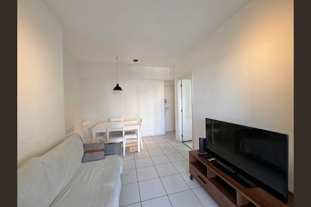 Sala de apartamento para alugar com 2 quartos, 75m² em Recreio dos Bandeirantes, Rio de Janeiro