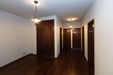 Apartamento para alugar com 270m², 4 quartos e 2 vagas Apartamento para alugar com 270m², 4 quartos e 2 vagasSala 1