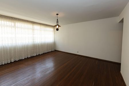 Apartamento para alugar com 270m², 4 quartos e 2 vagas Apartamento para alugar com 270m², 4 quartos e 2 vagasSala 2