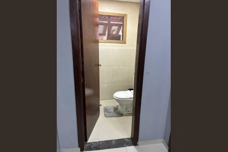 Banheiro de casa para alugar com 2 quartos, 56m² em Parque Cisper, São Paulo