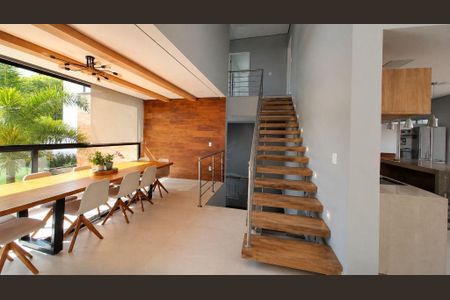 Casa à venda com 279m², 3 quartos e 4 vagas