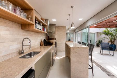 Casa à venda com 279m², 3 quartos e 4 vagas