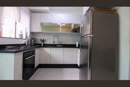 Casa de condomínio à venda com 87m², 2 quartos e 2 vagas