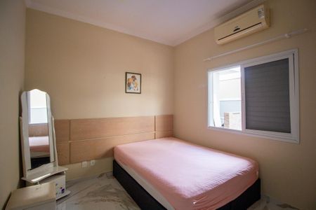 Casa de condomínio para alugar com 235m², 4 quartos e 4 vagas Casa de condomínio para alugar com 235m², 4 quartos e 4 vagasSuite 2
