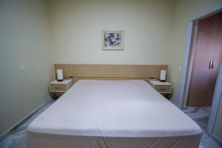 Casa de condomínio para alugar com 235m², 4 quartos e 4 vagas Casa de condomínio para alugar com 235m², 4 quartos e 4 vagasSuite