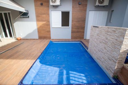 Casa de condomínio para alugar com 235m², 4 quartos e 4 vagas Casa de condomínio para alugar com 235m², 4 quartos e 4 vagasArea Externa