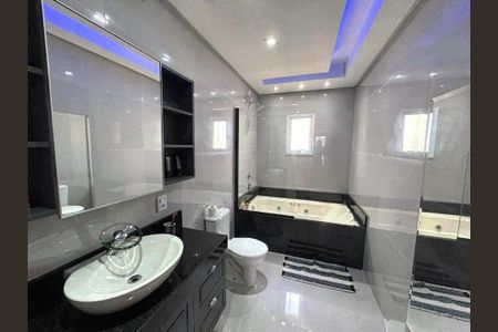 Casa de condomínio para alugar com 168m², 3 quartos e 2 vagas Casa de condomínio para alugar com 168m², 3 quartos e 2 vagasBanheiro 2