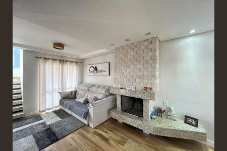 Sala de casa de condomínio para alugar com 3 quartos, 168m² em Hípica, Porto Alegre