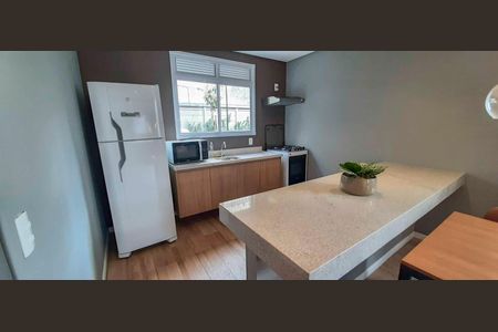 Apartamento para alugar com 37m², 2 quartos e 1 vaga