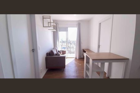 Apartamento para alugar com 37m², 2 quartos e 1 vaga