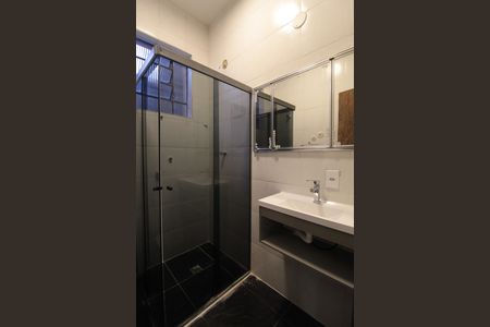 Banheiro Social de casa para alugar com 2 quartos, 125m² em Santa Branca, Belo Horizonte