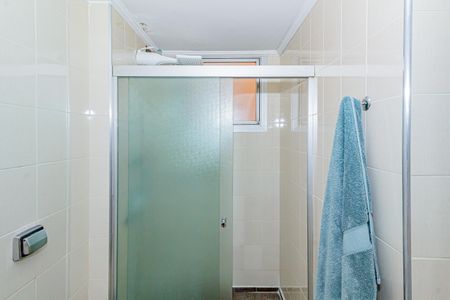 Apartamento à venda com 127m², 4 quartos e 2 vagas Apartamento à venda com 127m², 4 quartos e 2 vagasBanheiro da Suíte