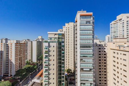 Apartamento à venda com 127m², 4 quartos e 2 vagas Apartamento à venda com 127m², 4 quartos e 2 vagasVista do Quarto 2