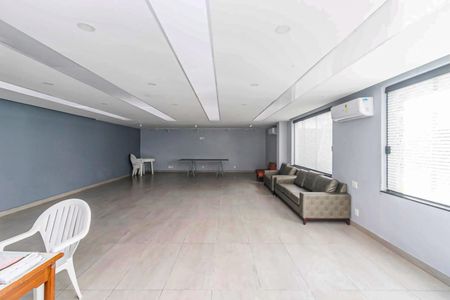 Apartamento à venda com 127m², 4 quartos e 2 vagas Apartamento à venda com 127m², 4 quartos e 2 vagasÁrea comum - Salão de festas