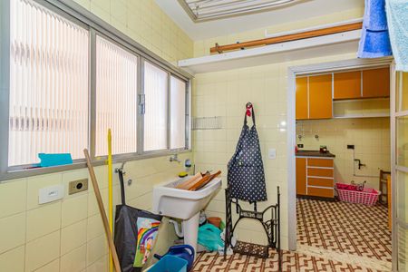 Apartamento à venda com 127m², 4 quartos e 2 vagas Apartamento à venda com 127m², 4 quartos e 2 vagasÁrea de Serviço