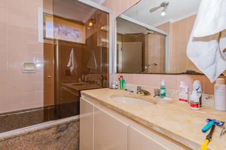 Apartamento à venda com 127m², 4 quartos e 2 vagas Apartamento à venda com 127m², 4 quartos e 2 vagasBanheiro
