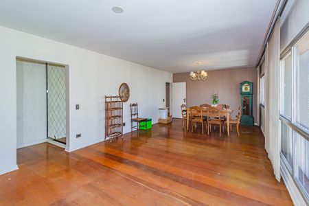 Apartamento à venda com 127m², 4 quartos e 2 vagas Apartamento à venda com 127m², 4 quartos e 2 vagasSala