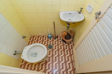 Apartamento à venda com 127m², 4 quartos e 2 vagas Apartamento à venda com 127m², 4 quartos e 2 vagasBanheiro de serviço