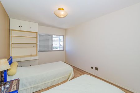 Apartamento à venda com 127m², 4 quartos e 2 vagas Apartamento à venda com 127m², 4 quartos e 2 vagasQuarto Suíte
