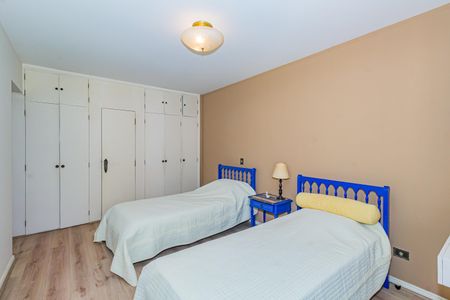 Apartamento à venda com 127m², 4 quartos e 2 vagas Apartamento à venda com 127m², 4 quartos e 2 vagasQuarto Suíte