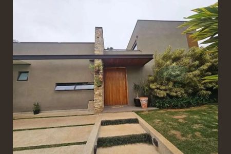 Casa à venda com 4 quartos, 280m² em Vila Inah, São Paulo