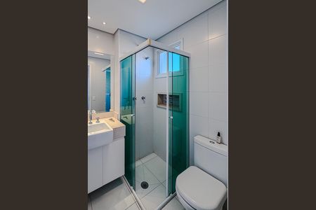 Apartamento à venda com 150m², 3 quartos e 4 vagas Apartamento à venda com 150m², 3 quartos e 4 vagasBanheiro da Suíte 1