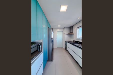 Apartamento à venda com 150m², 3 quartos e 4 vagas Apartamento à venda com 150m², 3 quartos e 4 vagasCozinha