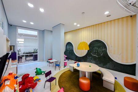 Apartamento à venda com 150m², 3 quartos e 4 vagas Apartamento à venda com 150m², 3 quartos e 4 vagasBrinquedoteca