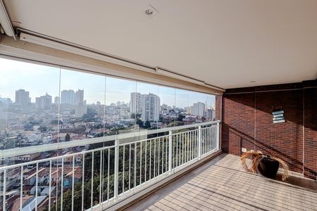 Apartamento à venda com 150m², 3 quartos e 4 vagas Apartamento à venda com 150m², 3 quartos e 4 vagasVaranda da Sala