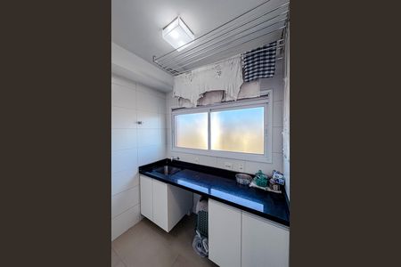 Apartamento à venda com 150m², 3 quartos e 4 vagas Apartamento à venda com 150m², 3 quartos e 4 vagasÁrea de Serviço