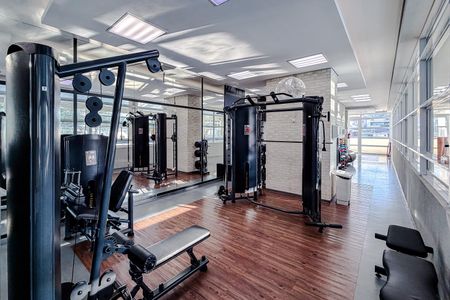 Apartamento à venda com 150m², 3 quartos e 4 vagas Apartamento à venda com 150m², 3 quartos e 4 vagasÁrea comum - Academia