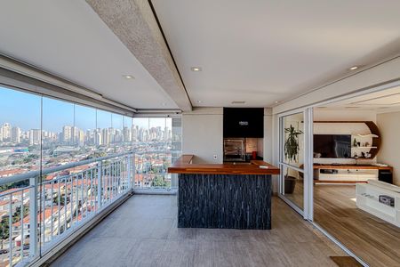Apartamento à venda com 150m², 3 quartos e 4 vagas Apartamento à venda com 150m², 3 quartos e 4 vagasVaranda da Sala