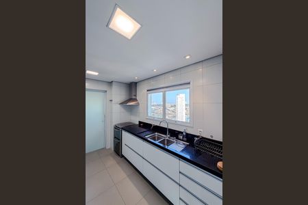 Apartamento à venda com 150m², 3 quartos e 4 vagas Apartamento à venda com 150m², 3 quartos e 4 vagasCozinha