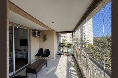 Varanda de apartamento para alugar com 2 quartos, 75m² em Recreio dos Bandeirantes, Rio de Janeiro