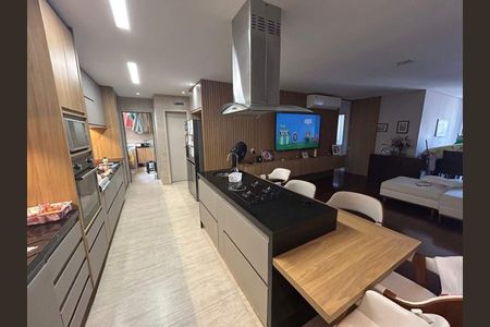 Apartamento à venda com 135m², 3 quartos e 2 vagas