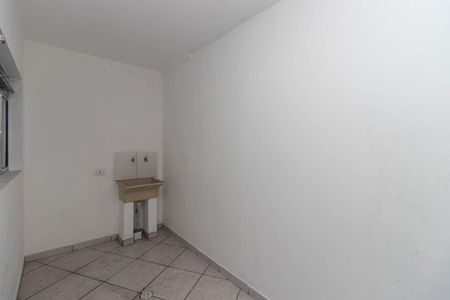 Área de Serviço de casa para alugar com 2 quartos, 90m² em Vila Sabrina, São Paulo