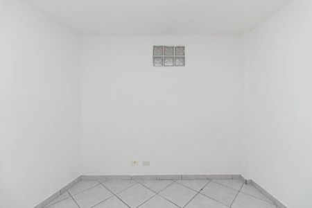 Quarto 2 de casa para alugar com 2 quartos, 90m² em Vila Sabrina, São Paulo