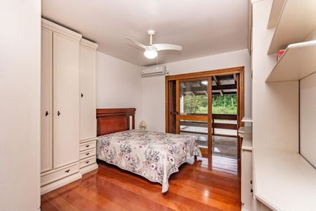 Casa para alugar com 4 quartos, 311m² em Chácara das Pedras, Porto Alegre