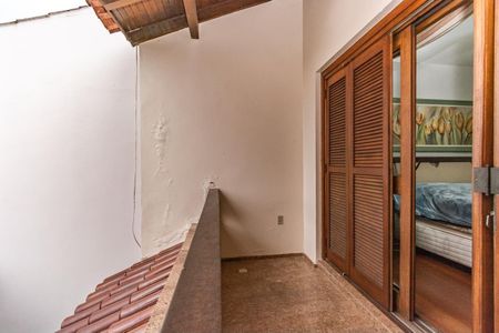 Casa para alugar com 311m², 4 quartos e 4 vagas
