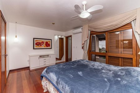 Casa para alugar com 311m², 4 quartos e 4 vagas